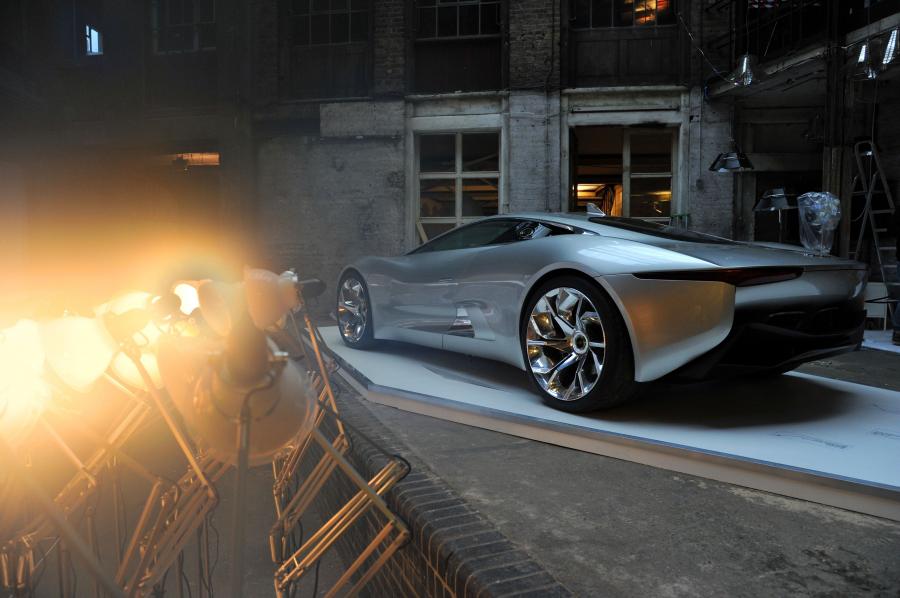  Jaguar C-X75 Concept 2010 года  (фото 27 из 126)